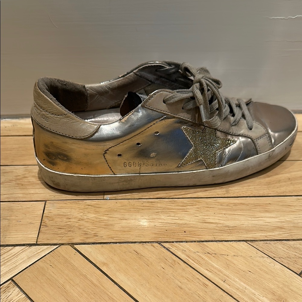 Golden Goose Women's Sneakers in Metallic Silver and Gold